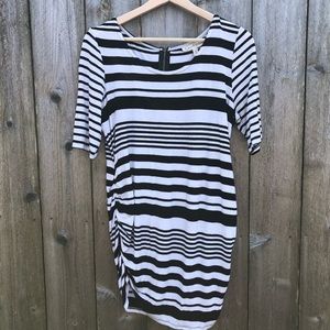 Black & White Stretchy Maternity Top